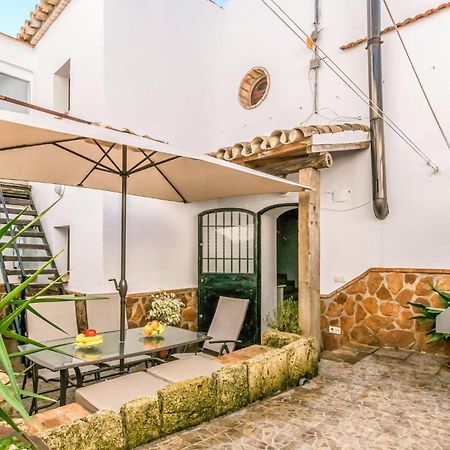 Pet Friendly Home In Hornachuelos With Kitchen Eksteriør billede